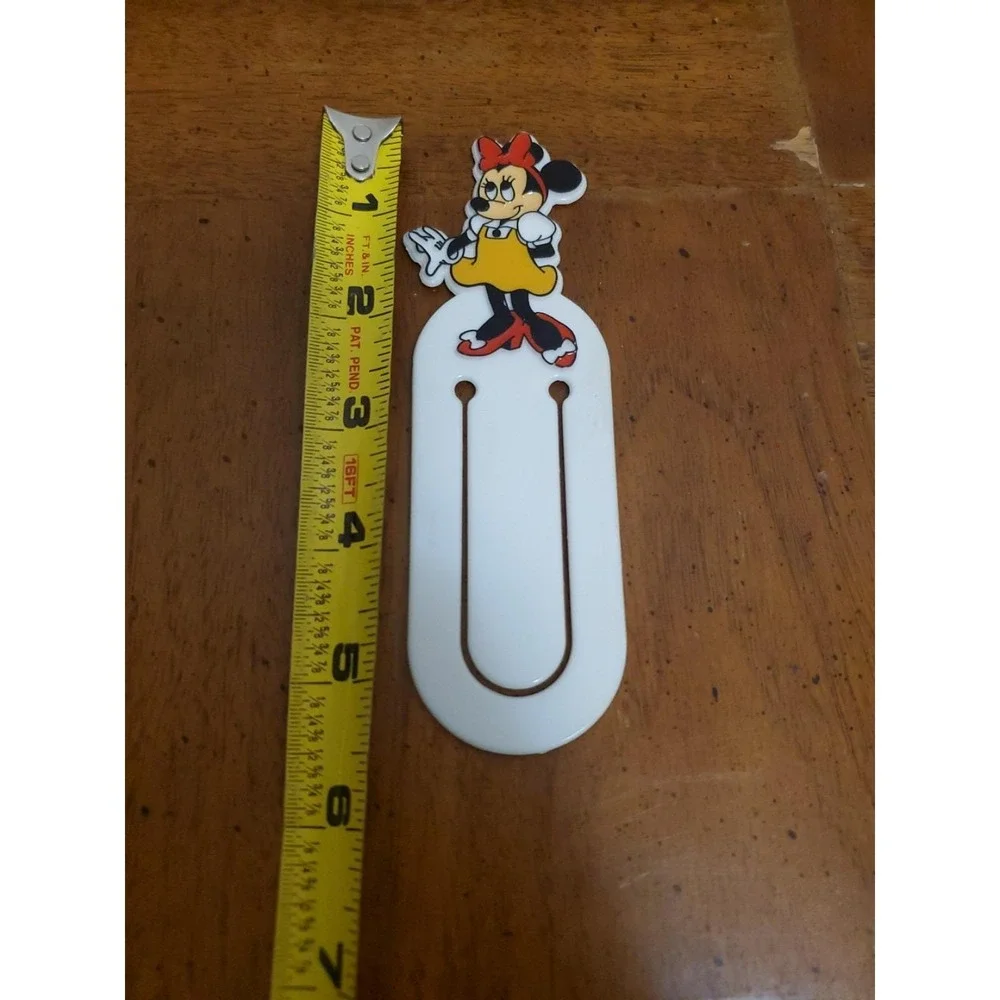 Disney Minnie Mouse Paper Clip Bookmark Plastic Disneyana USA Vintage
